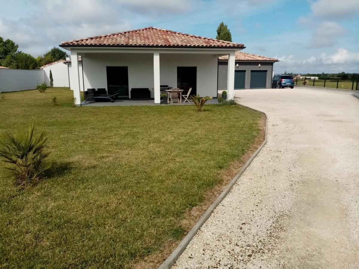 Un Air De Campagne Acomodação com café da manhã Montauban Exterior foto